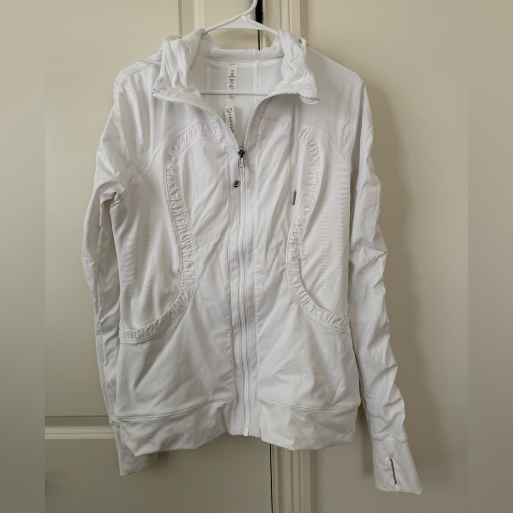 Lululemon zip up hooded jacket / size 10 / white